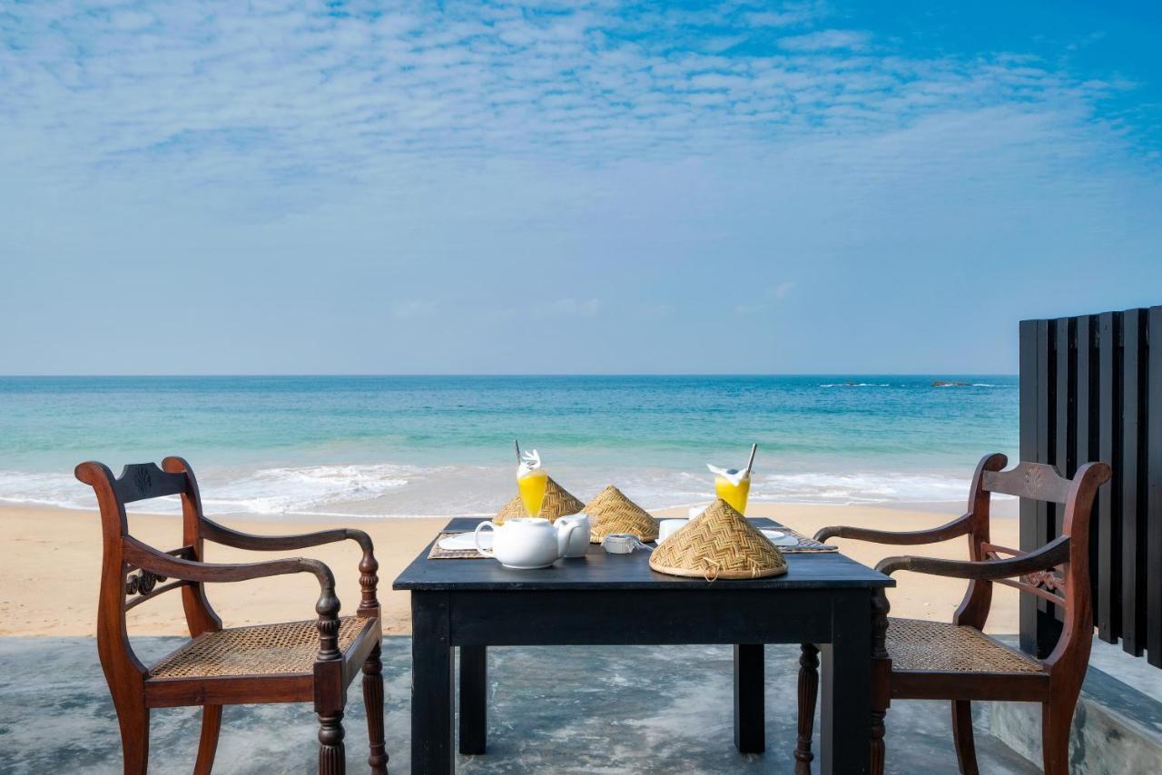 Blue Parrot Beach Villa Ambalangoda  Zewnętrze zdjęcie