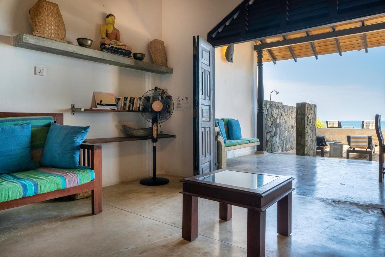 Blue Parrot Beach Villa Ambalangoda  Zewnętrze zdjęcie