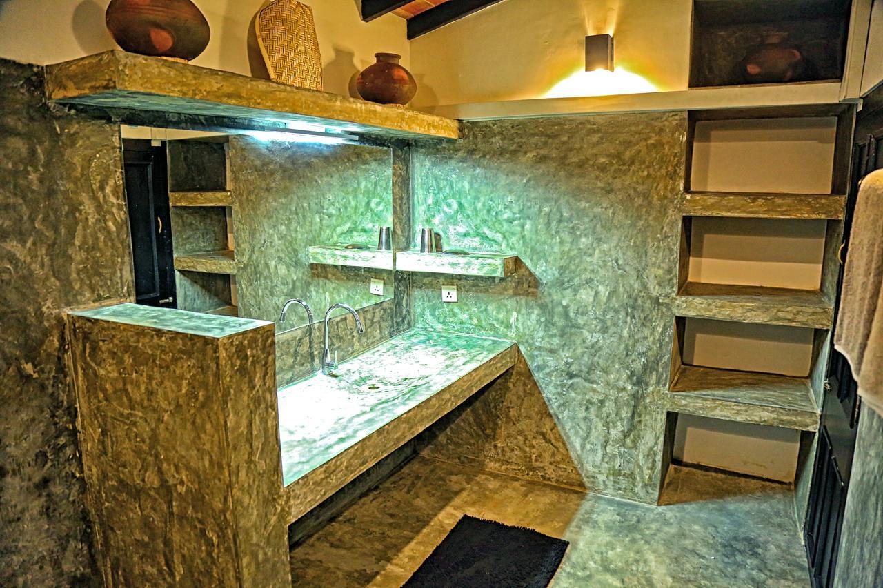 Blue Parrot Beach Villa Ambalangoda  Zewnętrze zdjęcie