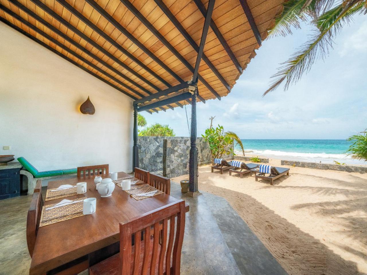 Blue Parrot Beach Villa Ambalangoda  Zewnętrze zdjęcie
